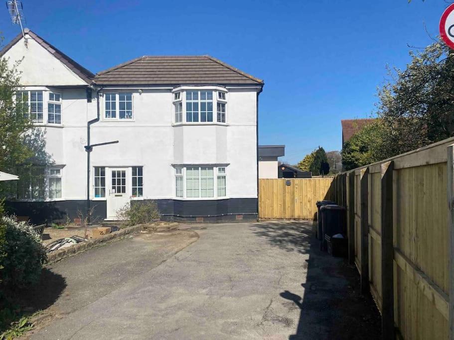 Stylish Apartment Near The Centre Of Harrogate Exterior foto