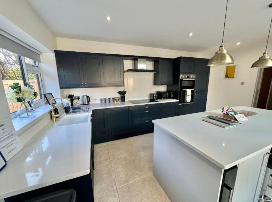 Stylish Apartment Near The Centre Of Harrogate Exterior foto
