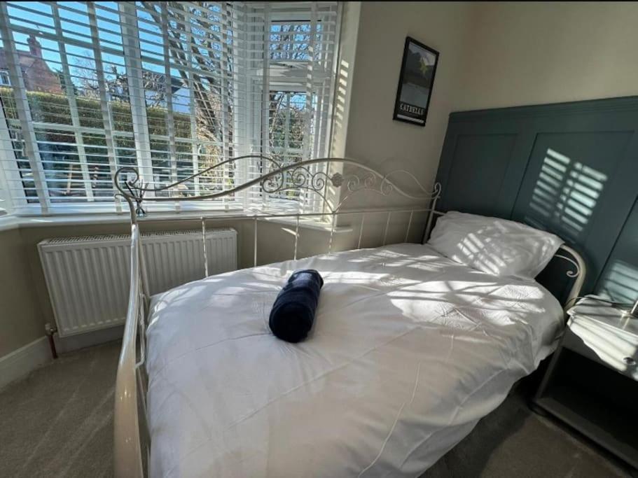 Stylish Apartment Near The Centre Of Harrogate Exterior foto